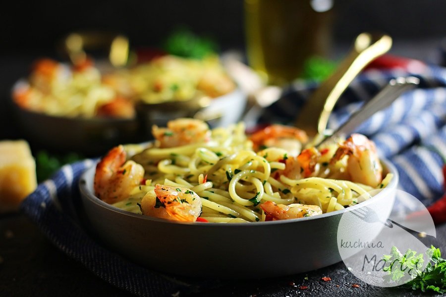 7962 - Spaghetti aglio olio z krewetkami