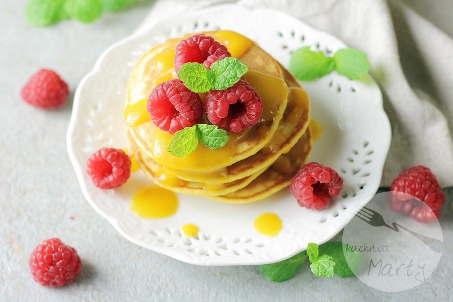 0196 - Pancakes z mango